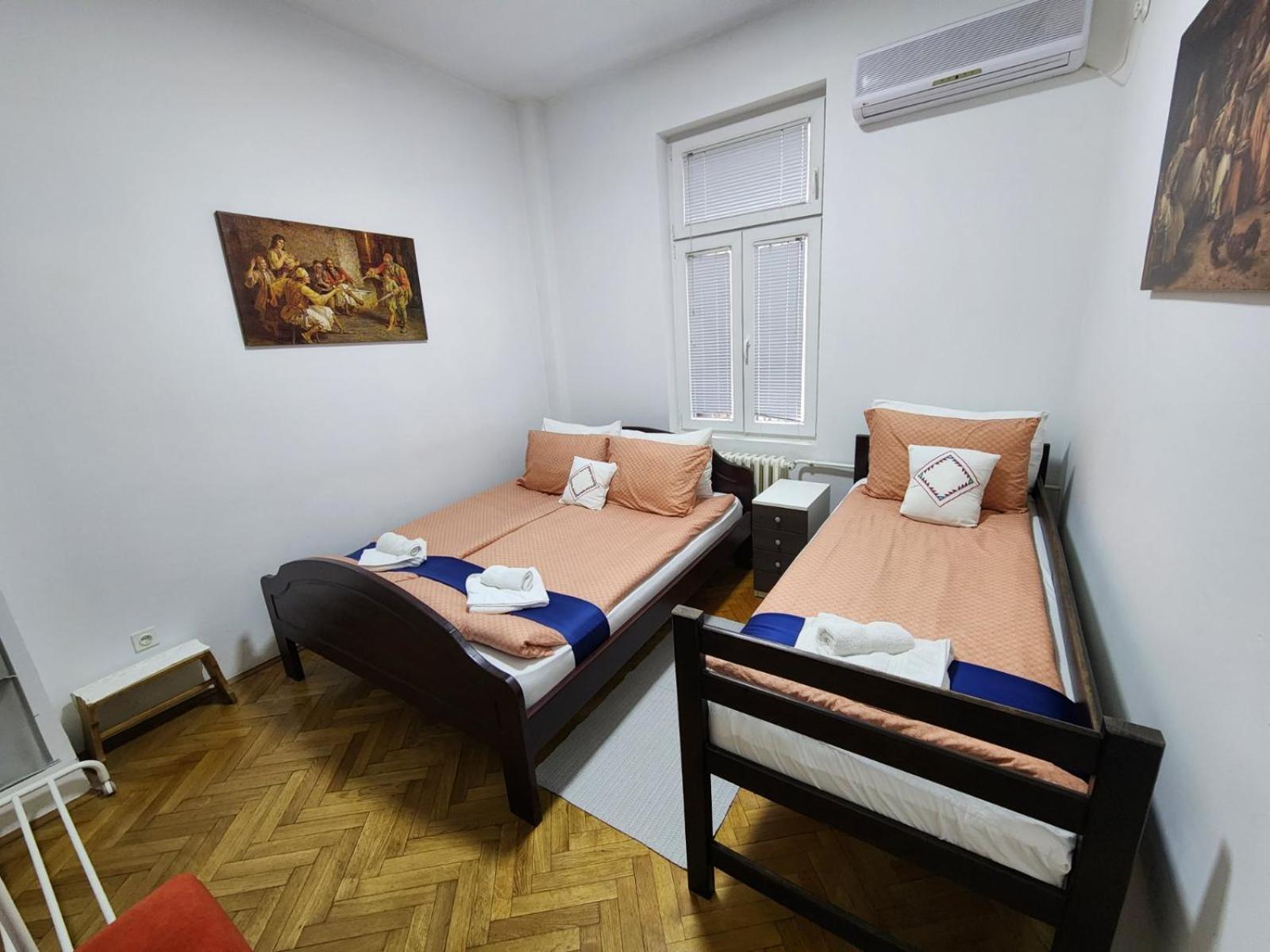 Authentic Belgrade Centre Apartment #4 - Budget Luaran gambar